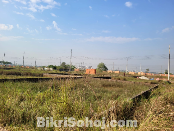 Bashundhara Housing plot price